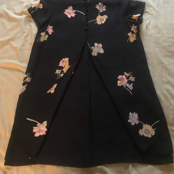 black floral dress - Picture 2 of 3